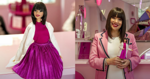 Sulla sinistra la versione Barbie di Cristina Fogazzi alias Estetista Cinica - sulla destra Cristina Fogazzi tiene in mano la versione bambola di se stessa realizzata dal brand Barbie 